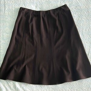 EILEEN FISHER gored fluid brown skirt. Lightweight Italian fabric.
Size P.Petite